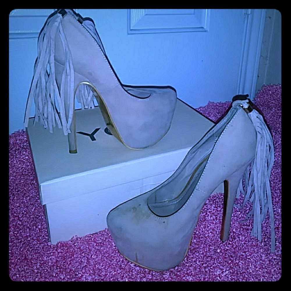 Casual heels